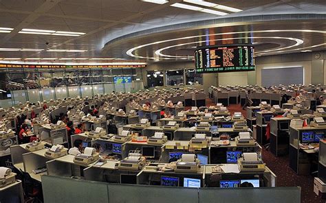 hong kong stock market live.